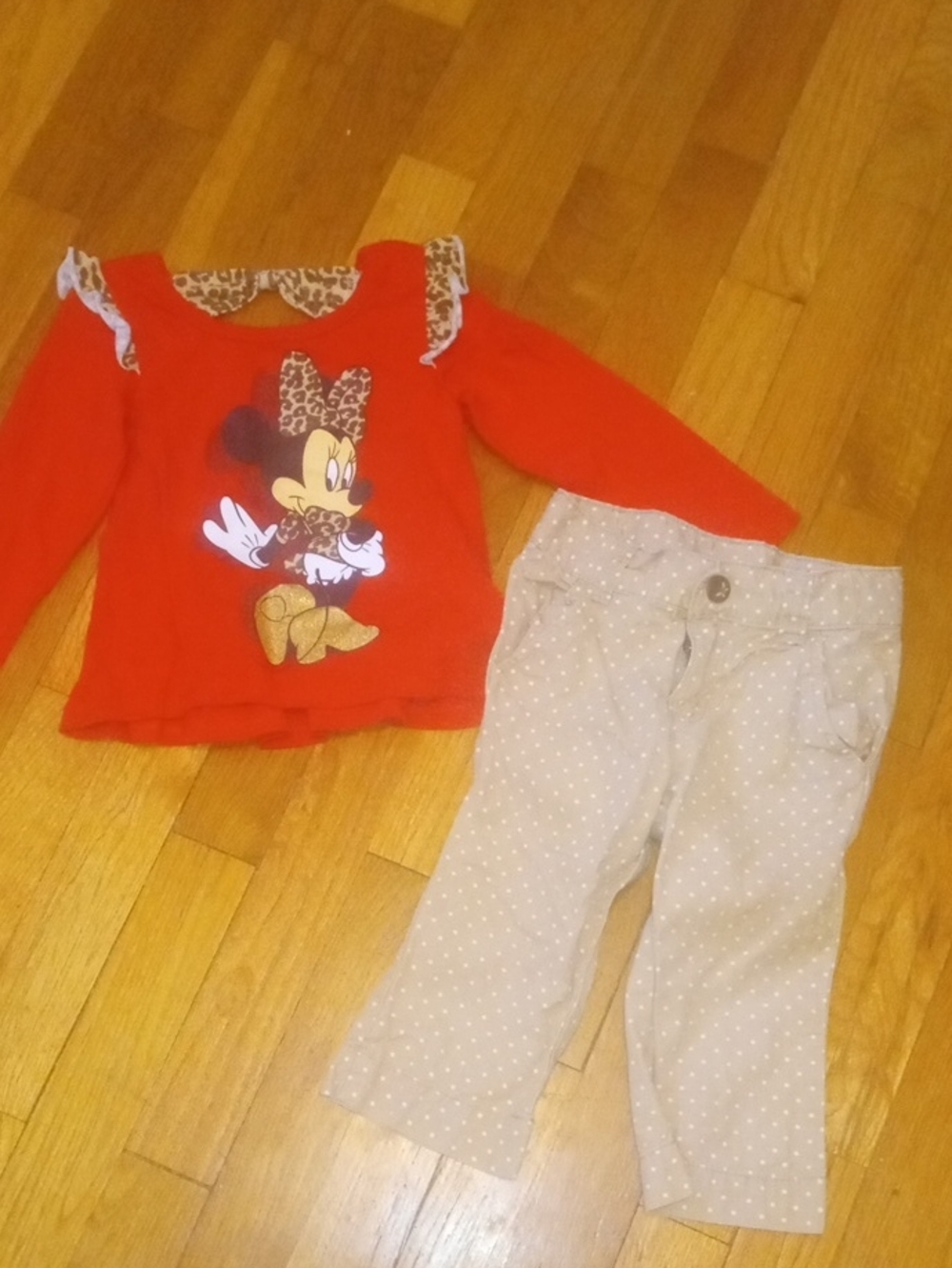 girl 3t MInnie Mouse long sleeve, khaki pants